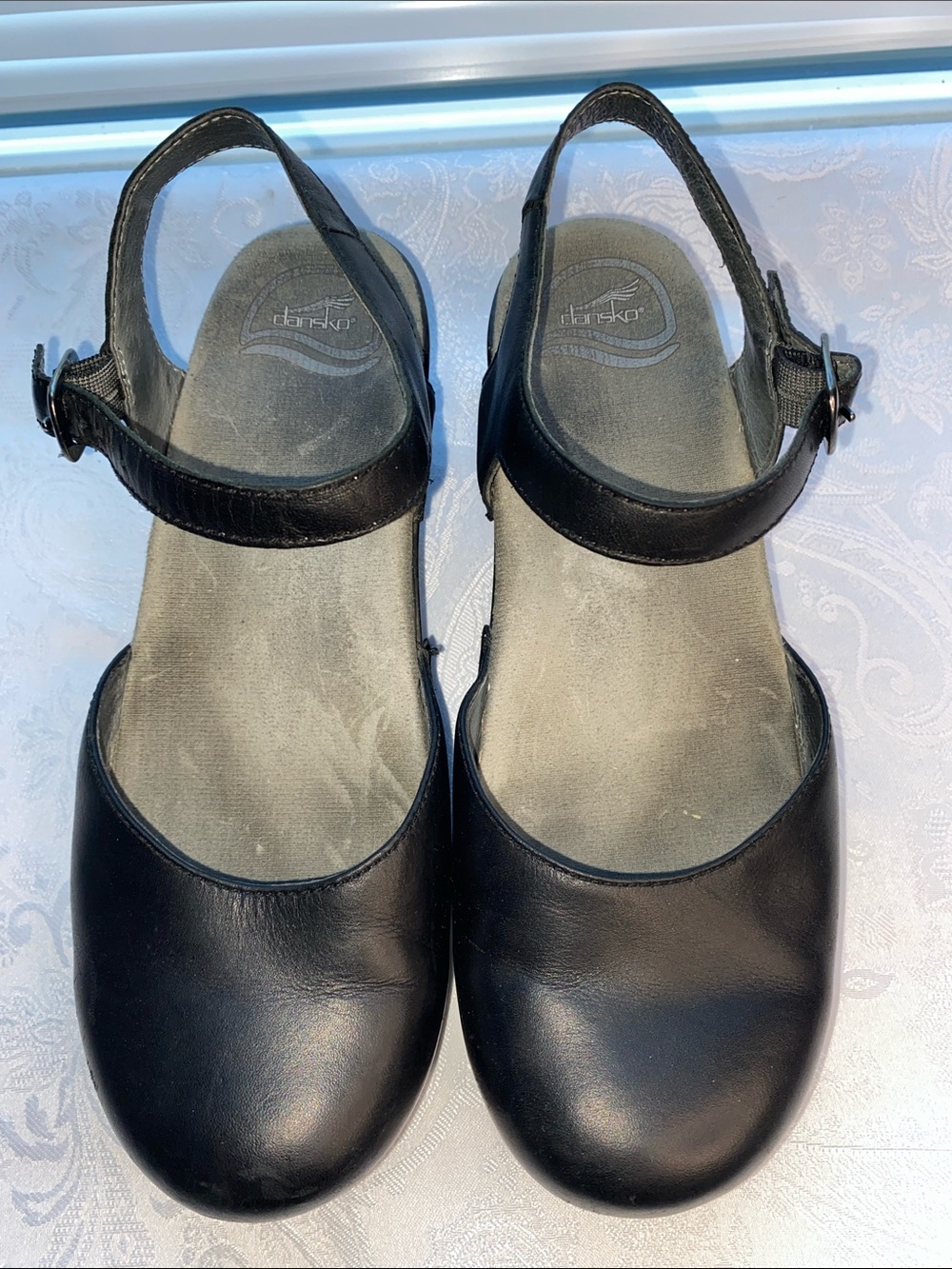 Preowned, Dansko Sam Black Leather Mary Jane Slingback Clog Sandals - Size 9 /39